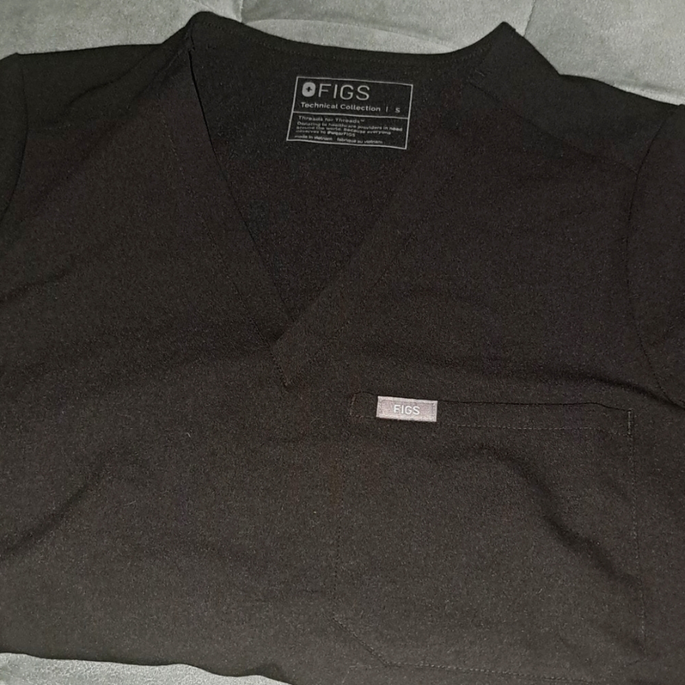 Figs Top Small - image 2